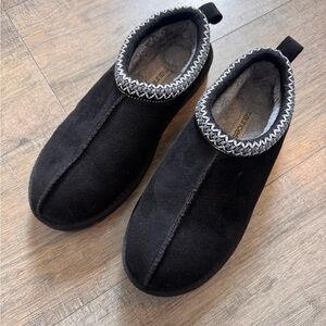 Maurices Black Slippers with Gray Trim